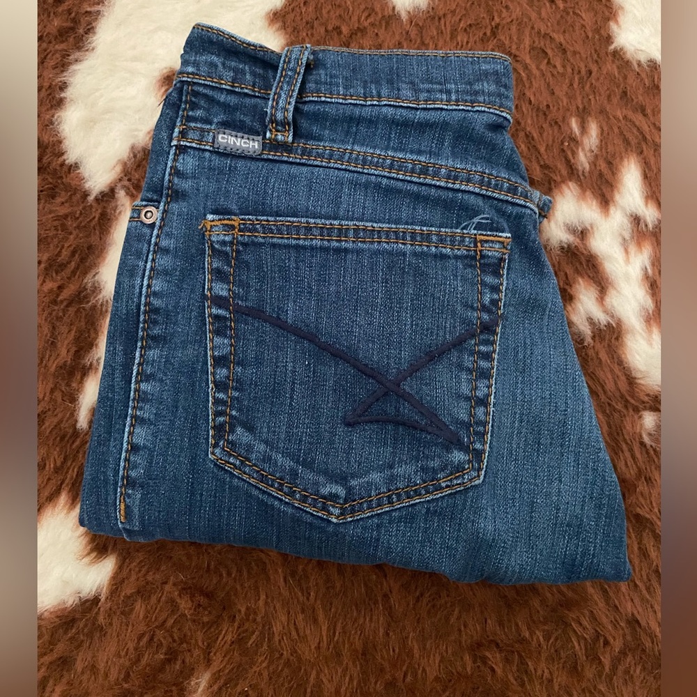 Women’s Cinch Jeans 27/R